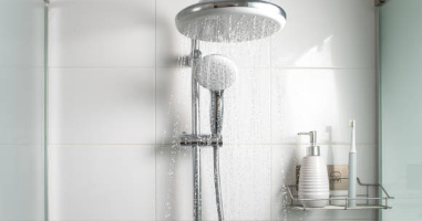 How to Choose the Right Showerhead: A Buying Guide and Practical Tips